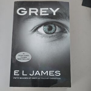 Grey by E L James Paperback